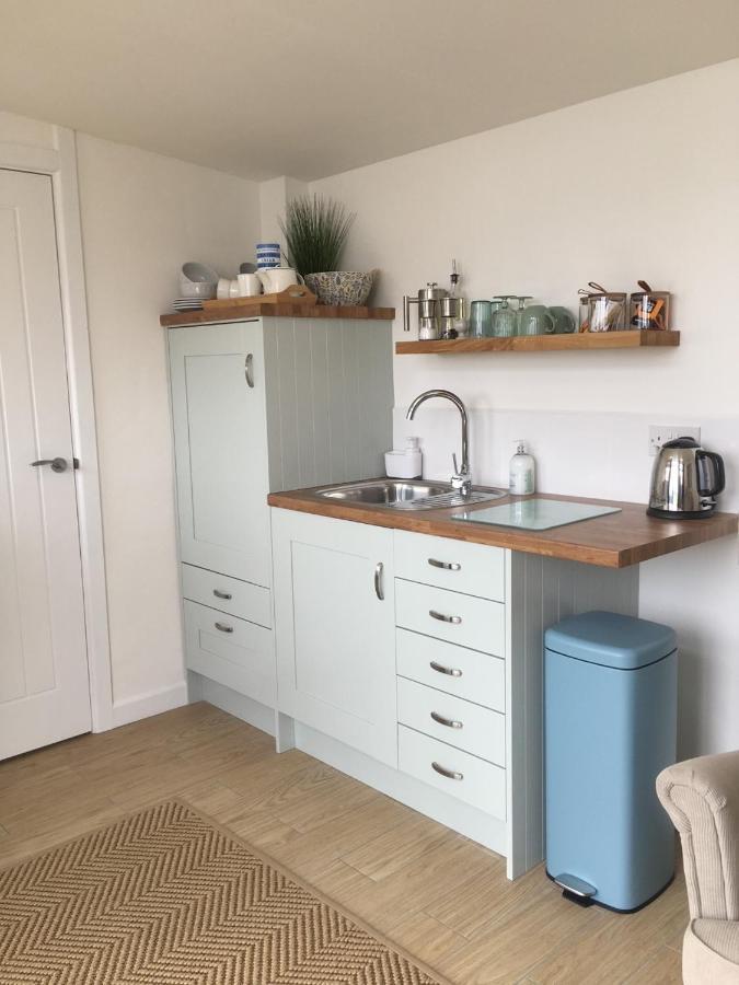 1-Bedroom Chalet With Parking On Site Looe Extérieur photo